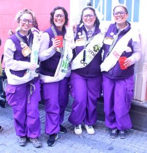 Chirigota Callejera Las cajeras de pandora en la calle