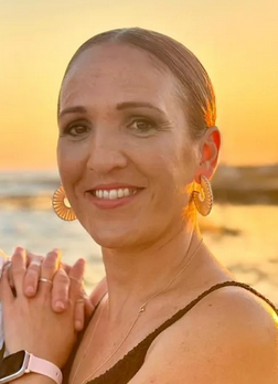 Chari Brihuega Delgado. Presidenta del jurado infantil y juvenil COAC 2025