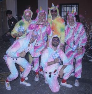 Chirigota Callejera Los wonderful en la calle