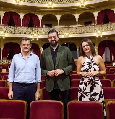 Alcalde, Bruno garcía; Manu Sánchez, pregonero; y Beatriz Gandullo concejala de Fiestas