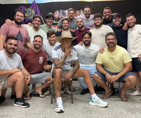 Componentes de la comparsa 'Los invisibles'