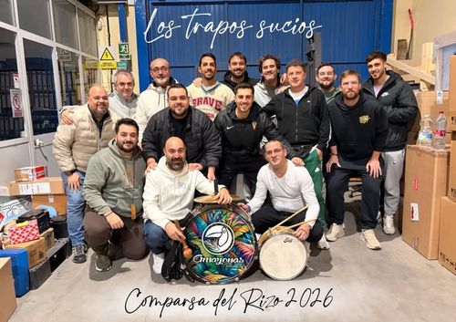 Componentes de la Comparsa 'Los trapos sucios'