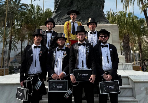 Chirigota callejera 'Ajuste de cuentas' en la Plaza San Juan de Dios, Cádiz.