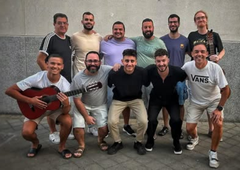 Componentes de la chirigota 'Kay'