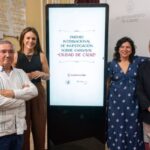 Presentación Premio Internacional de Investigación de Carnaval. de izquierda a derecha: Antonio Mintiel, presidente del Aula de Cultura, Beatriz Gandullo, Concejala de Fiestas, Ester Trigo Directora de Cultura de la UCA y Alberto Ramos, director de la Cátedra de Carnaval de la UCA. Foto: Gabinete Prensa Ayt.Cádiz